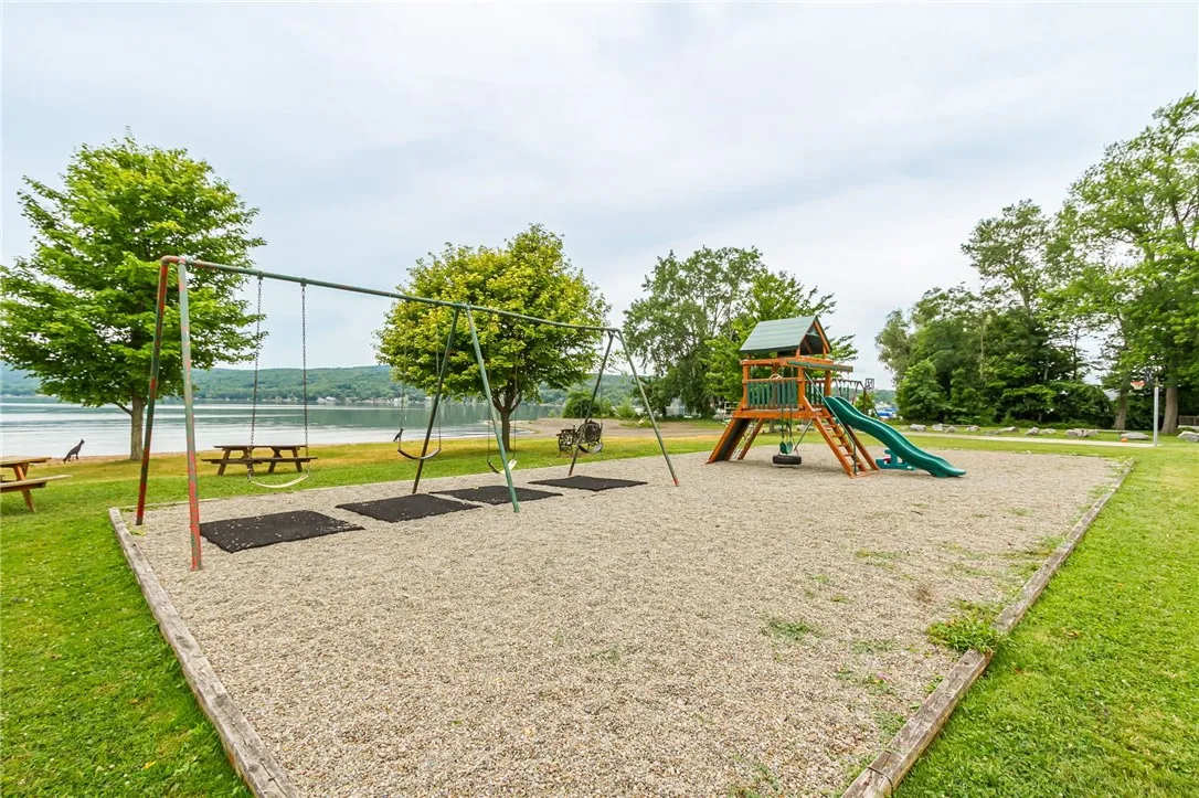 8480 Columbia Street, Richmond, New York 14471, Richmond, New York 14471, 1 Bedroom Bedrooms, 4 Rooms Rooms,1 BathroomBathrooms,Residential,For Sale,8480 Columbia Street, Richmond, New York 14471,R1622302