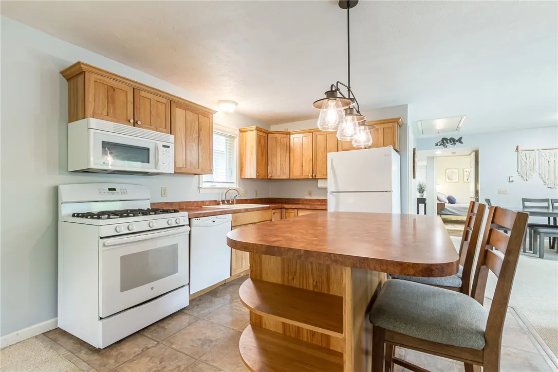 8480 Columbia Street, Richmond, New York 14471, Richmond, New York 14471, 1 Bedroom Bedrooms, 4 Rooms Rooms,1 BathroomBathrooms,Residential,For Sale,8480 Columbia Street, Richmond, New York 14471,R1622302