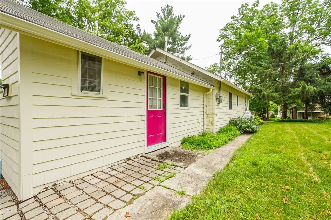8480 Columbia Street, Richmond, New York 14471, Richmond, New York 14471, 1 Bedroom Bedrooms, 4 Rooms Rooms,1 BathroomBathrooms,Residential,For Sale,8480 Columbia Street, Richmond, New York 14471,R1622302
