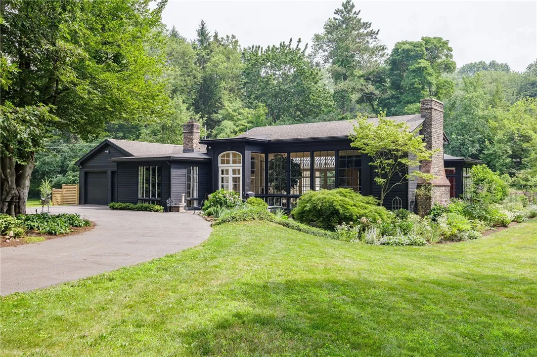 3399 Elmwood Avenue, Brighton, New York 14610, Brighton, New York 14610, 3 Bedrooms Bedrooms, 7 Rooms Rooms,3 BathroomsBathrooms,Residential,For Sale,3399 Elmwood Avenue, Brighton, New York 14610,R1618291