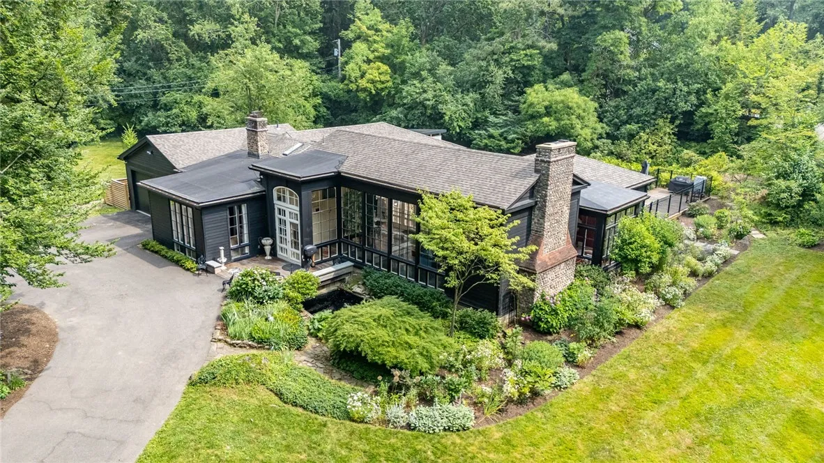3399 Elmwood Avenue, Brighton, New York 14610, Brighton, New York 14610, 3 Bedrooms Bedrooms, 7 Rooms Rooms,3 BathroomsBathrooms,Residential,For Sale,3399 Elmwood Avenue, Brighton, New York 14610,R1618291