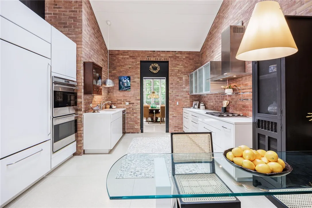 3399 Elmwood Avenue, Brighton, New York 14610, Brighton, New York 14610, 3 Bedrooms Bedrooms, 7 Rooms Rooms,3 BathroomsBathrooms,Residential,For Sale,3399 Elmwood Avenue, Brighton, New York 14610,R1618291