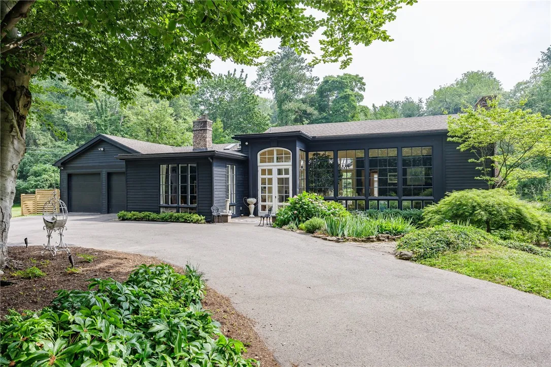 3399 Elmwood Avenue, Brighton, New York 14610, Brighton, New York 14610, 3 Bedrooms Bedrooms, 7 Rooms Rooms,3 BathroomsBathrooms,Residential,For Sale,3399 Elmwood Avenue, Brighton, New York 14610,R1618291