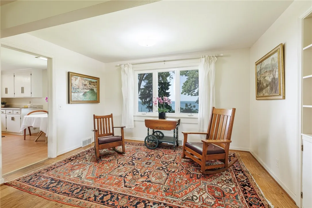 760 Beach Avenue, Rochester, New York 14612, Rochester, New York 14612, 3 Bedrooms Bedrooms, 7 Rooms Rooms,1 BathroomBathrooms,Residential,For Sale,760 Beach Avenue, Rochester, New York 14612,R1622631