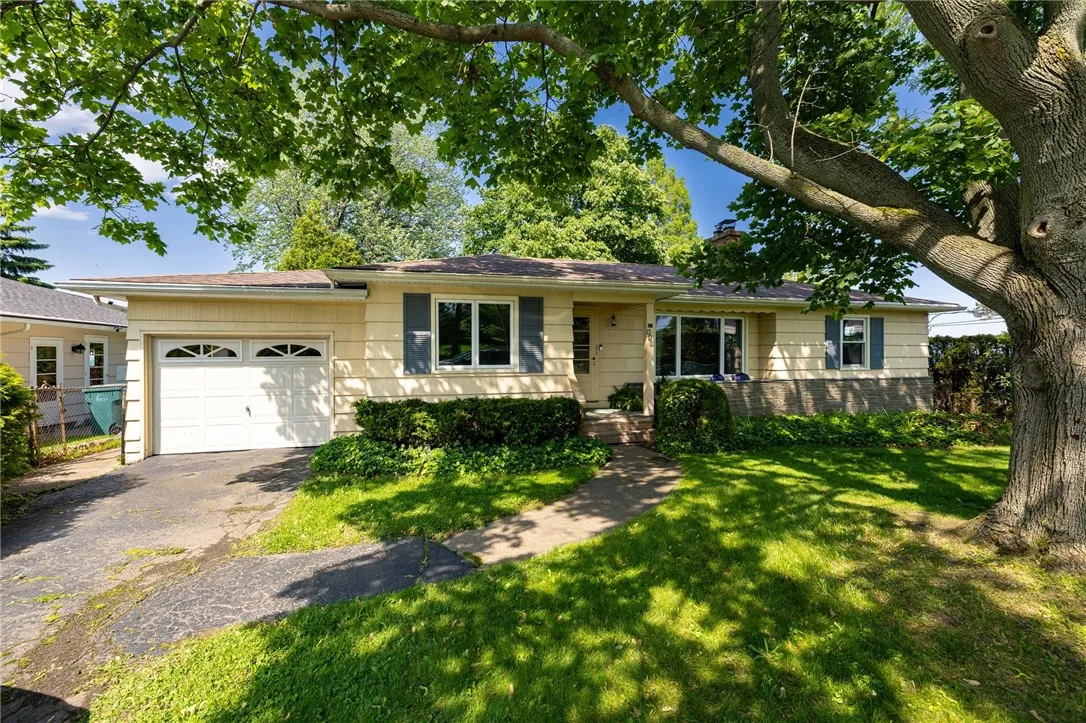 760 Beach Avenue, Rochester, New York 14612, Rochester, New York 14612, 3 Bedrooms Bedrooms, 7 Rooms Rooms,1 BathroomBathrooms,Residential,For Sale,760 Beach Avenue, Rochester, New York 14612,R1622631