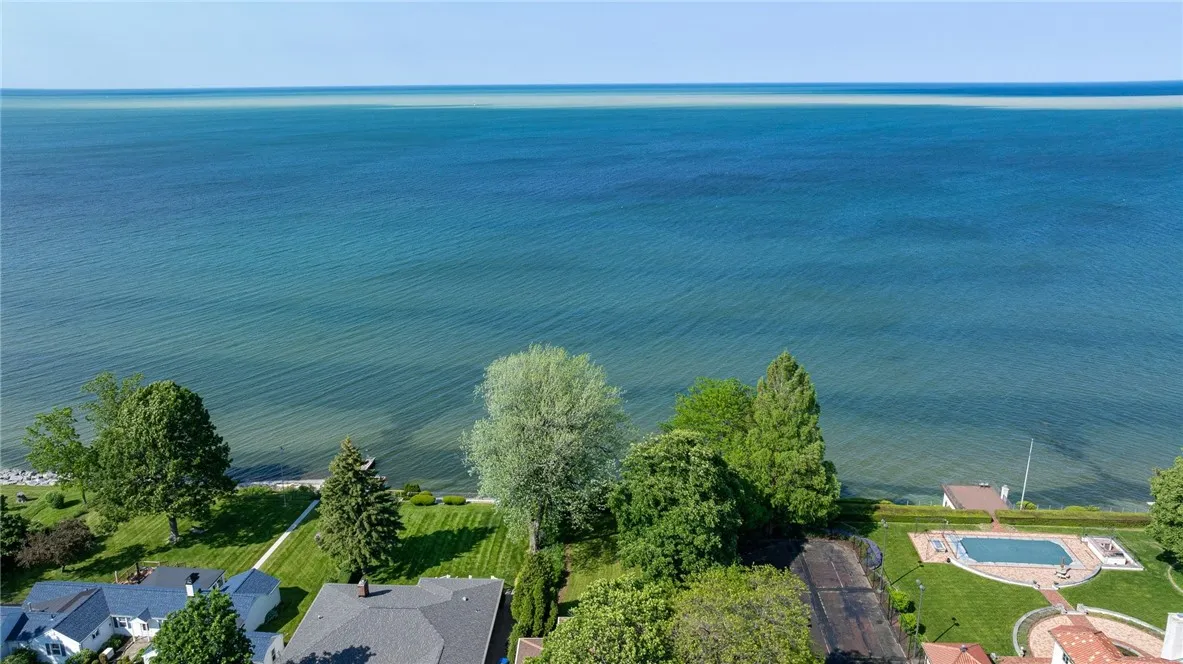 760 Beach Avenue, Rochester, New York 14612, Rochester, New York 14612, 3 Bedrooms Bedrooms, 7 Rooms Rooms,1 BathroomBathrooms,Residential,For Sale,760 Beach Avenue, Rochester, New York 14612,R1622631
