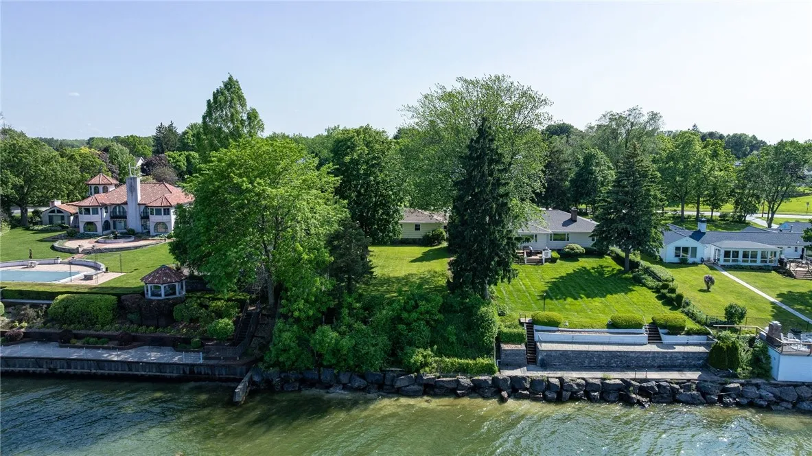 760 Beach Avenue, Rochester, New York 14612, Rochester, New York 14612, 3 Bedrooms Bedrooms, 7 Rooms Rooms,1 BathroomBathrooms,Residential,For Sale,760 Beach Avenue, Rochester, New York 14612,R1622631