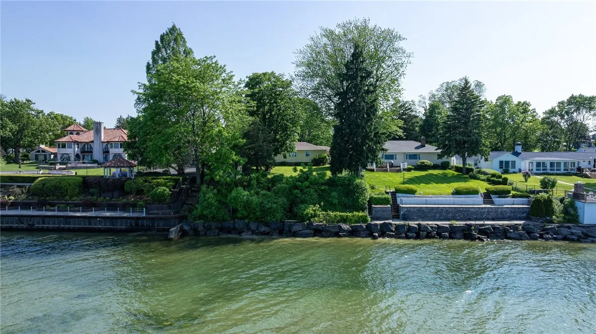 760 Beach Avenue, Rochester, New York 14612, Rochester, New York 14612, 3 Bedrooms Bedrooms, 7 Rooms Rooms,1 BathroomBathrooms,Residential,For Sale,760 Beach Avenue, Rochester, New York 14612,R1622631