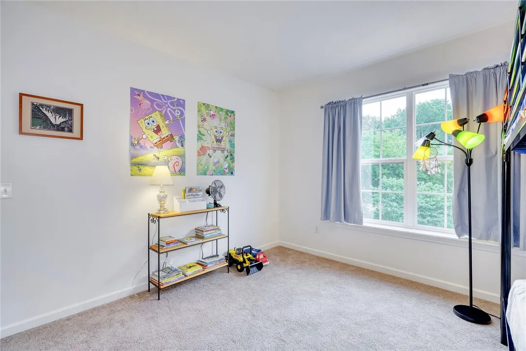 111 Southend Square, Henrietta, New York 14586, Henrietta, New York 14586, 3 Bedrooms Bedrooms, 7 Rooms Rooms,2 BathroomsBathrooms,Residential,For Sale,111 Southend Square, Henrietta, New York 14586,R1619984