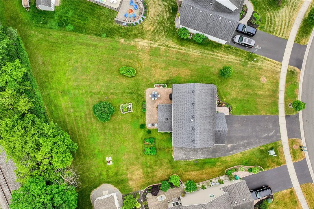 111 Southend Square, Henrietta, New York 14586, Henrietta, New York 14586, 3 Bedrooms Bedrooms, 7 Rooms Rooms,2 BathroomsBathrooms,Residential,For Sale,111 Southend Square, Henrietta, New York 14586,R1619984