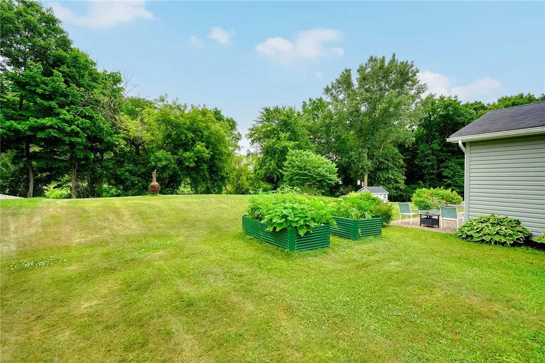 111 Southend Square, Henrietta, New York 14586, Henrietta, New York 14586, 3 Bedrooms Bedrooms, 7 Rooms Rooms,2 BathroomsBathrooms,Residential,For Sale,111 Southend Square, Henrietta, New York 14586,R1619984