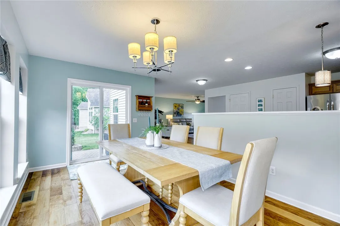 111 Southend Square, Henrietta, New York 14586, Henrietta, New York 14586, 3 Bedrooms Bedrooms, 7 Rooms Rooms,2 BathroomsBathrooms,Residential,For Sale,111 Southend Square, Henrietta, New York 14586,R1619984