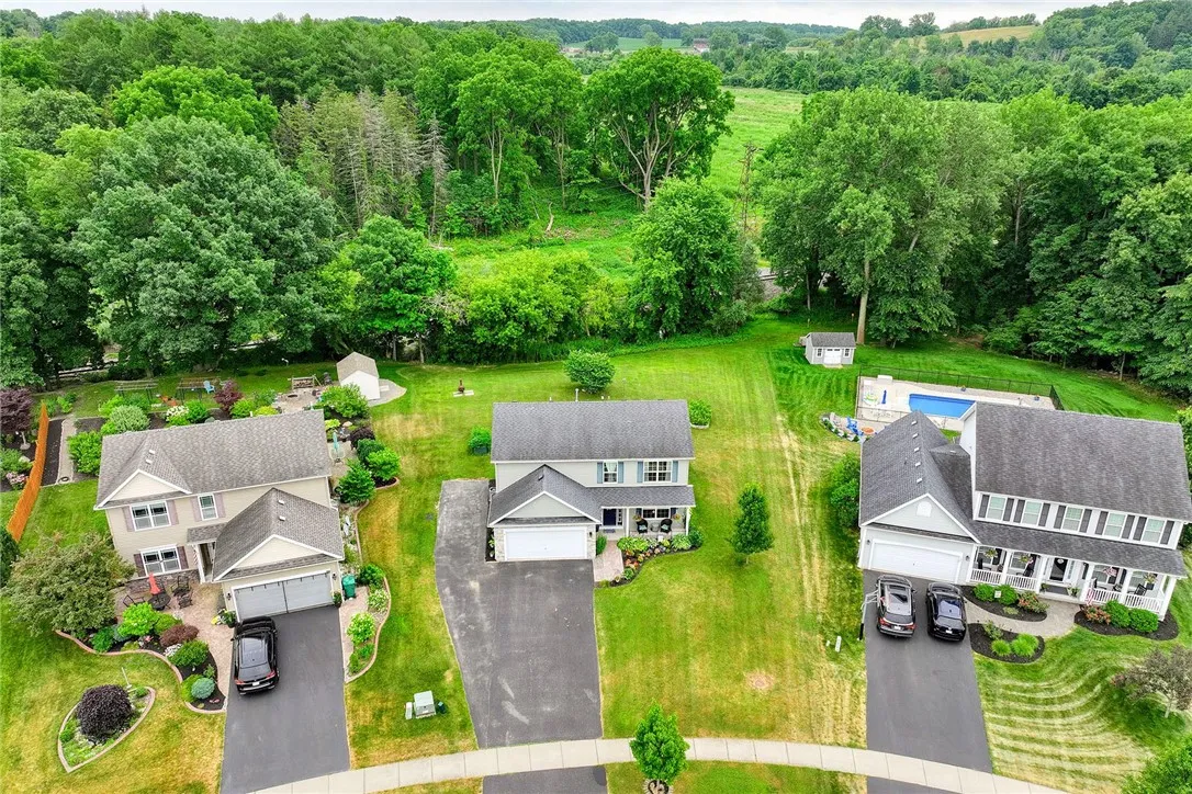 111 Southend Square, Henrietta, New York 14586, Henrietta, New York 14586, 3 Bedrooms Bedrooms, 7 Rooms Rooms,2 BathroomsBathrooms,Residential,For Sale,111 Southend Square, Henrietta, New York 14586,R1619984
