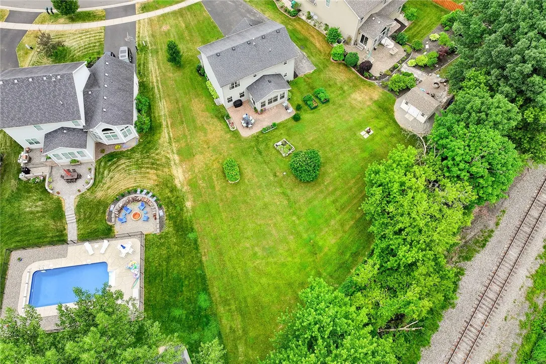 111 Southend Square, Henrietta, New York 14586, Henrietta, New York 14586, 3 Bedrooms Bedrooms, 7 Rooms Rooms,2 BathroomsBathrooms,Residential,For Sale,111 Southend Square, Henrietta, New York 14586,R1619984