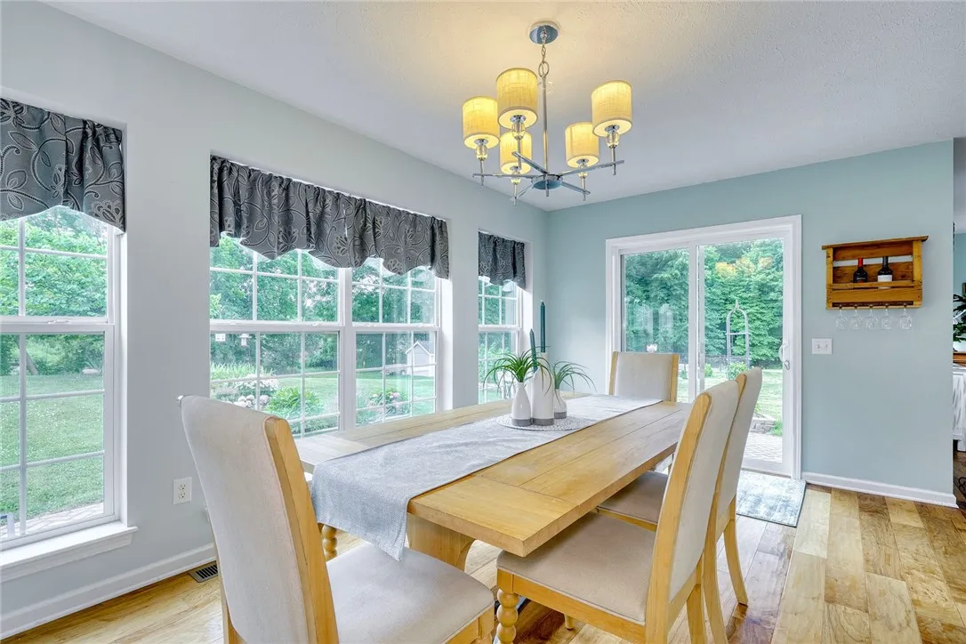 111 Southend Square, Henrietta, New York 14586, Henrietta, New York 14586, 3 Bedrooms Bedrooms, 7 Rooms Rooms,2 BathroomsBathrooms,Residential,For Sale,111 Southend Square, Henrietta, New York 14586,R1619984
