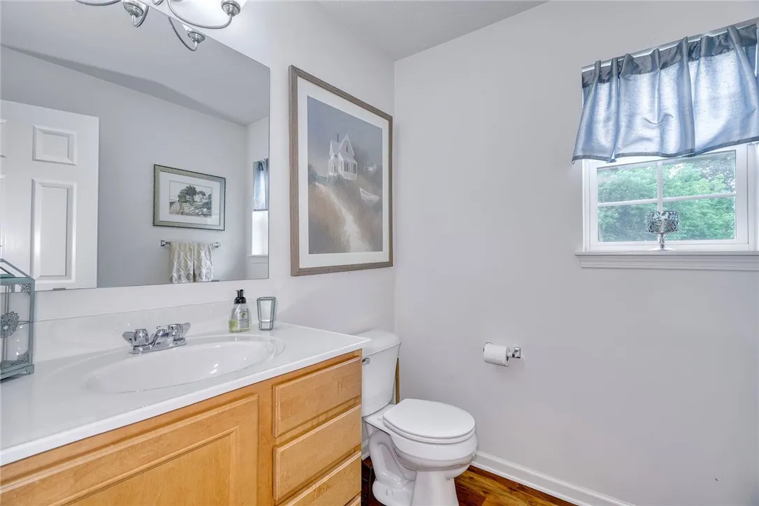 111 Southend Square, Henrietta, New York 14586, Henrietta, New York 14586, 3 Bedrooms Bedrooms, 7 Rooms Rooms,2 BathroomsBathrooms,Residential,For Sale,111 Southend Square, Henrietta, New York 14586,R1619984