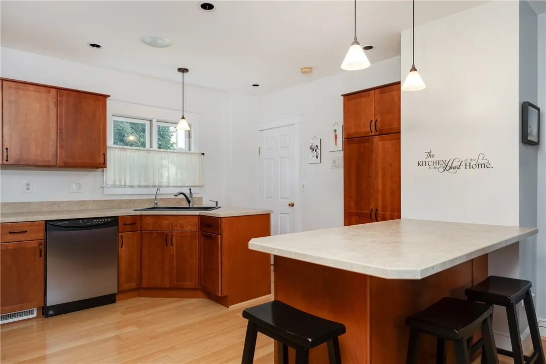 121 Reynolds Avenue, Corning City, New York 14830, Corning City, New York 14830, 3 Bedrooms Bedrooms, 9 Rooms Rooms,1 BathroomBathrooms,Residential,For Sale,121 Reynolds Avenue, Corning City, New York 14830,R1622220