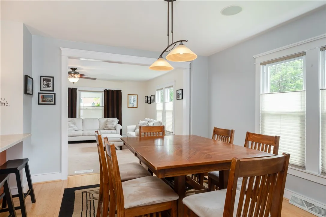 121 Reynolds Avenue, Corning City, New York 14830, Corning City, New York 14830, 3 Bedrooms Bedrooms, 9 Rooms Rooms,1 BathroomBathrooms,Residential,For Sale,121 Reynolds Avenue, Corning City, New York 14830,R1622220