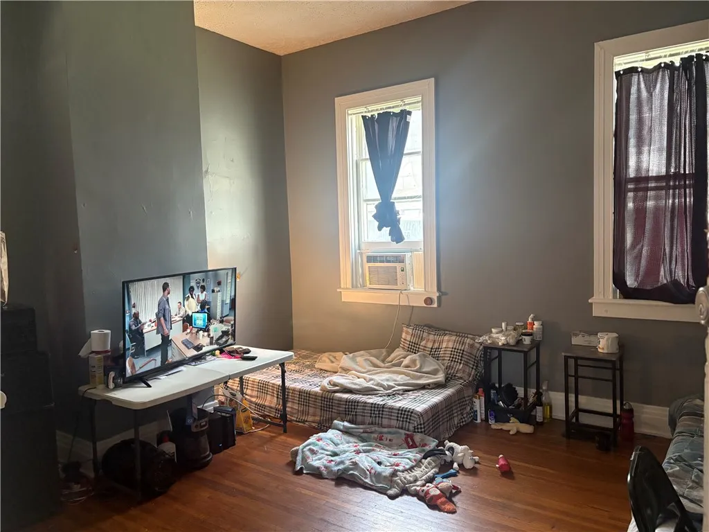 1139 Saint Paul Street, Rochester, New York 14621, Rochester, New York 14621, 10 Bedrooms Bedrooms, ,4 BathroomsBathrooms,Residential,For Sale,1139 Saint Paul Street, Rochester, New York 14621,R1622585