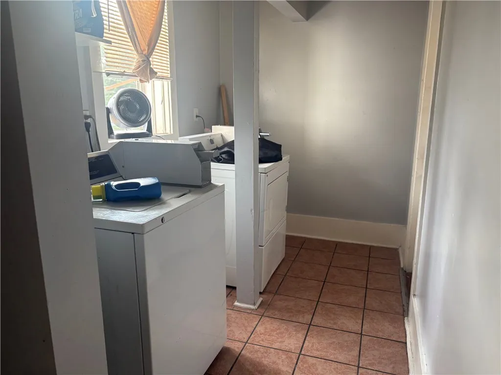 1139 Saint Paul Street, Rochester, New York 14621, Rochester, New York 14621, 10 Bedrooms Bedrooms, ,4 BathroomsBathrooms,Residential,For Sale,1139 Saint Paul Street, Rochester, New York 14621,R1622585