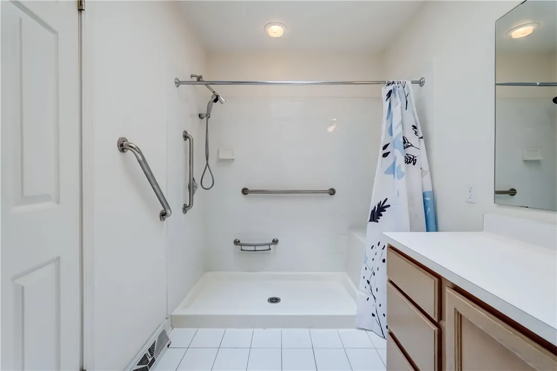 113 Churchview Lane, Henrietta, New York 14534, Henrietta, New York 14534, 3 Bedrooms Bedrooms, 7 Rooms Rooms,2 BathroomsBathrooms,Residential,For Sale,113 Churchview Lane, Henrietta, New York 14534,R1617590