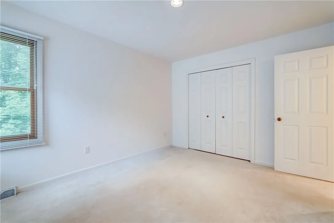 113 Churchview Lane, Henrietta, New York 14534, Henrietta, New York 14534, 3 Bedrooms Bedrooms, 7 Rooms Rooms,2 BathroomsBathrooms,Residential,For Sale,113 Churchview Lane, Henrietta, New York 14534,R1617590