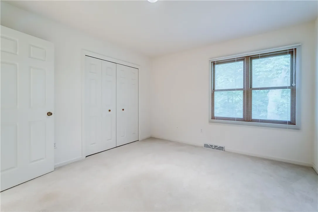 113 Churchview Lane, Henrietta, New York 14534, Henrietta, New York 14534, 3 Bedrooms Bedrooms, 7 Rooms Rooms,2 BathroomsBathrooms,Residential,For Sale,113 Churchview Lane, Henrietta, New York 14534,R1617590
