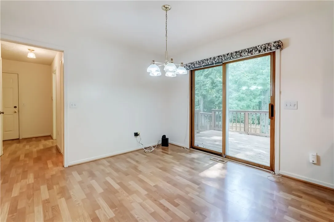 113 Churchview Lane, Henrietta, New York 14534, Henrietta, New York 14534, 3 Bedrooms Bedrooms, 7 Rooms Rooms,2 BathroomsBathrooms,Residential,For Sale,113 Churchview Lane, Henrietta, New York 14534,R1617590