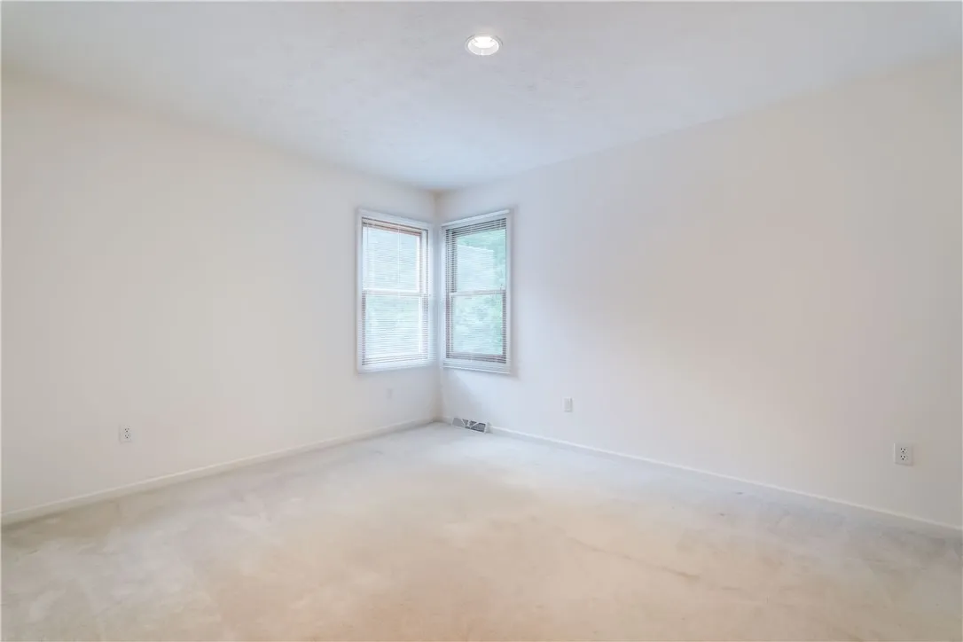 113 Churchview Lane, Henrietta, New York 14534, Henrietta, New York 14534, 3 Bedrooms Bedrooms, 7 Rooms Rooms,2 BathroomsBathrooms,Residential,For Sale,113 Churchview Lane, Henrietta, New York 14534,R1617590