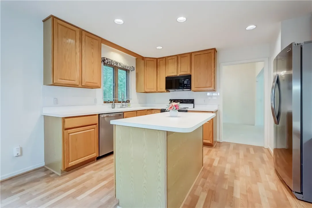 113 Churchview Lane, Henrietta, New York 14534, Henrietta, New York 14534, 3 Bedrooms Bedrooms, 7 Rooms Rooms,2 BathroomsBathrooms,Residential,For Sale,113 Churchview Lane, Henrietta, New York 14534,R1617590