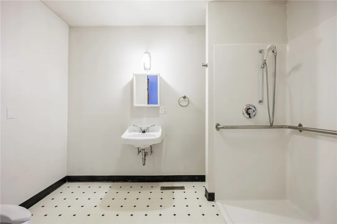 360 San Gabriel Drive, Rochester, New York 14610, Rochester, New York 14610, 4 Bedrooms Bedrooms, 7 Rooms Rooms,2 BathroomsBathrooms,Residential,For Sale,360 San Gabriel Drive, Rochester, New York 14610,R1622370