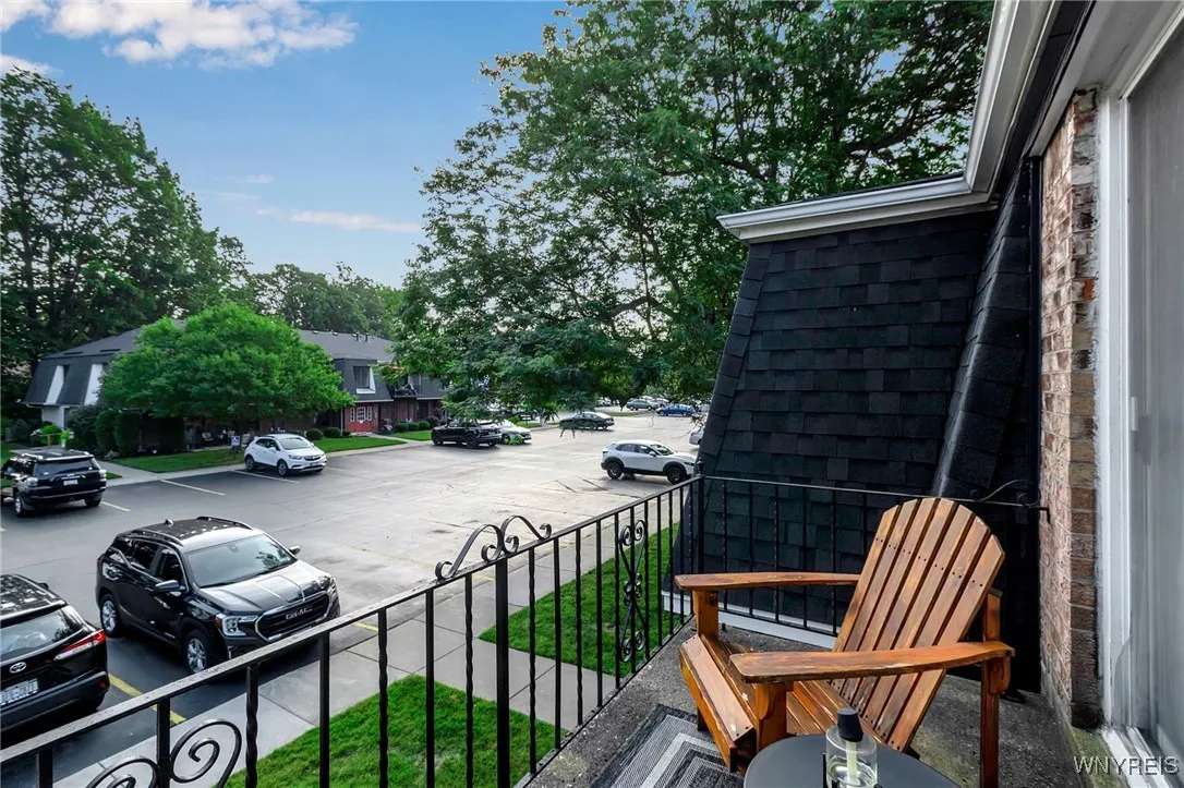 104 Foxberry Drive, Amherst, New York 14068, Amherst, New York 14068, 2 Bedrooms Bedrooms, 6 Rooms Rooms,1 BathroomBathrooms,Residential,For Sale,104 Foxberry Drive, Amherst, New York 14068,B1622263