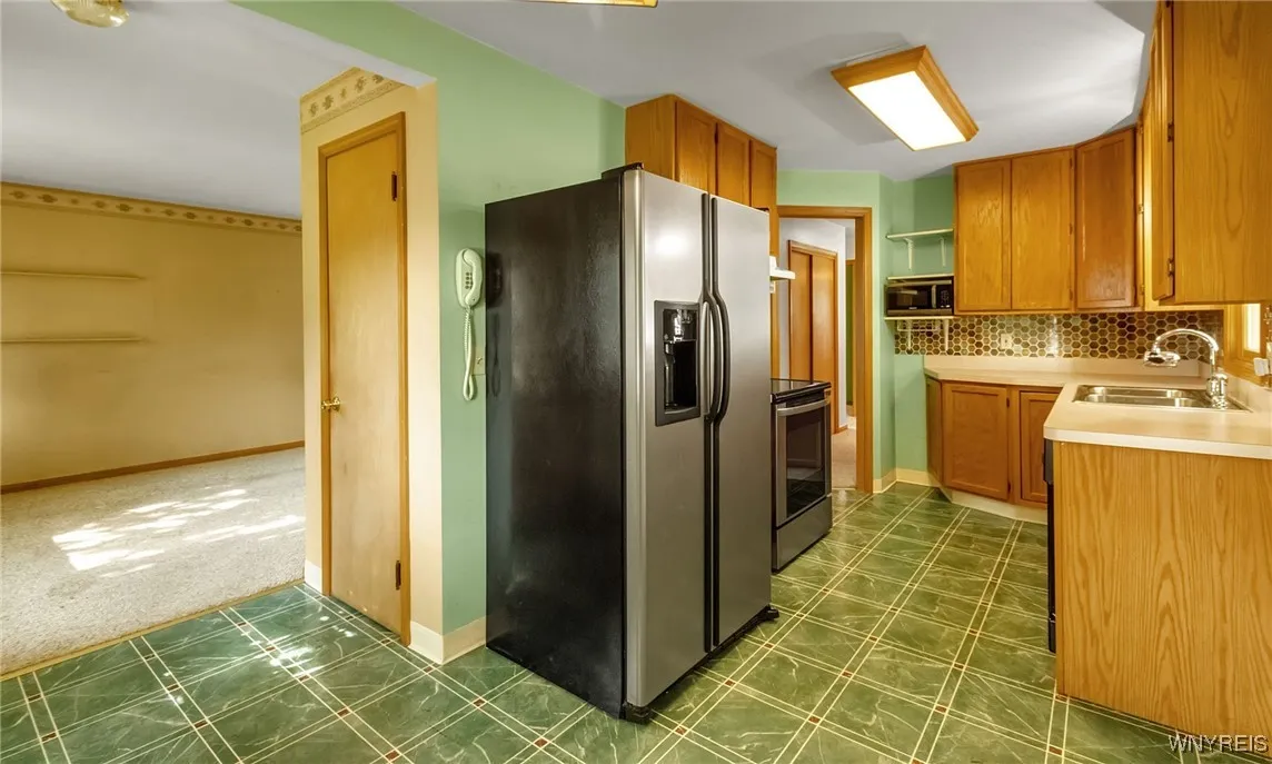 1014 98th Street, Niagara Falls, New York 14304, Niagara Falls, New York 14304, 3 Bedrooms Bedrooms, 5 Rooms Rooms,1 BathroomBathrooms,Residential,For Sale,1014 98th Street, Niagara Falls, New York 14304,B1621533