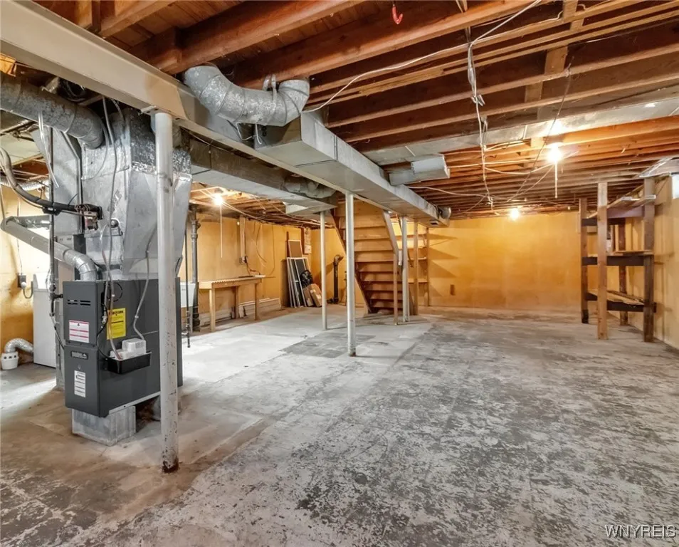 1014 98th Street, Niagara Falls, New York 14304, Niagara Falls, New York 14304, 3 Bedrooms Bedrooms, 5 Rooms Rooms,1 BathroomBathrooms,Residential,For Sale,1014 98th Street, Niagara Falls, New York 14304,B1621533