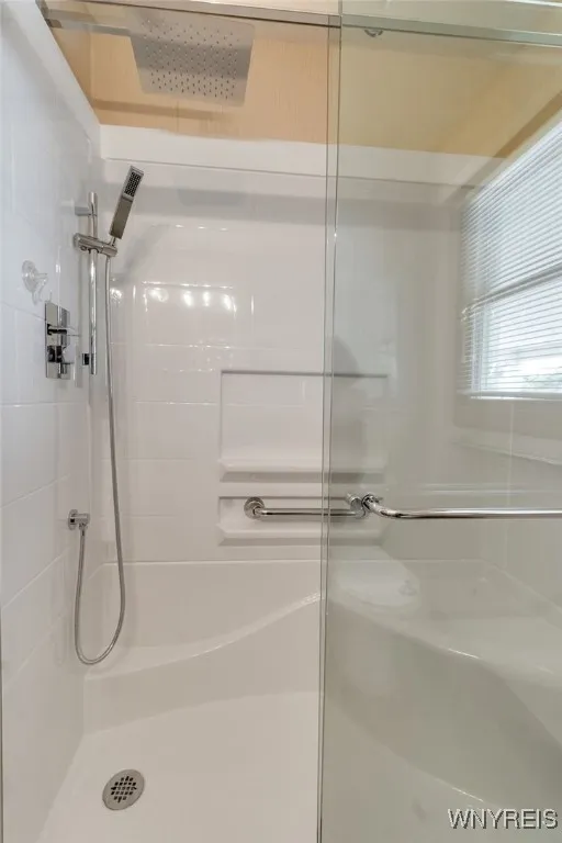1014 98th Street, Niagara Falls, New York 14304, Niagara Falls, New York 14304, 3 Bedrooms Bedrooms, 5 Rooms Rooms,1 BathroomBathrooms,Residential,For Sale,1014 98th Street, Niagara Falls, New York 14304,B1621533