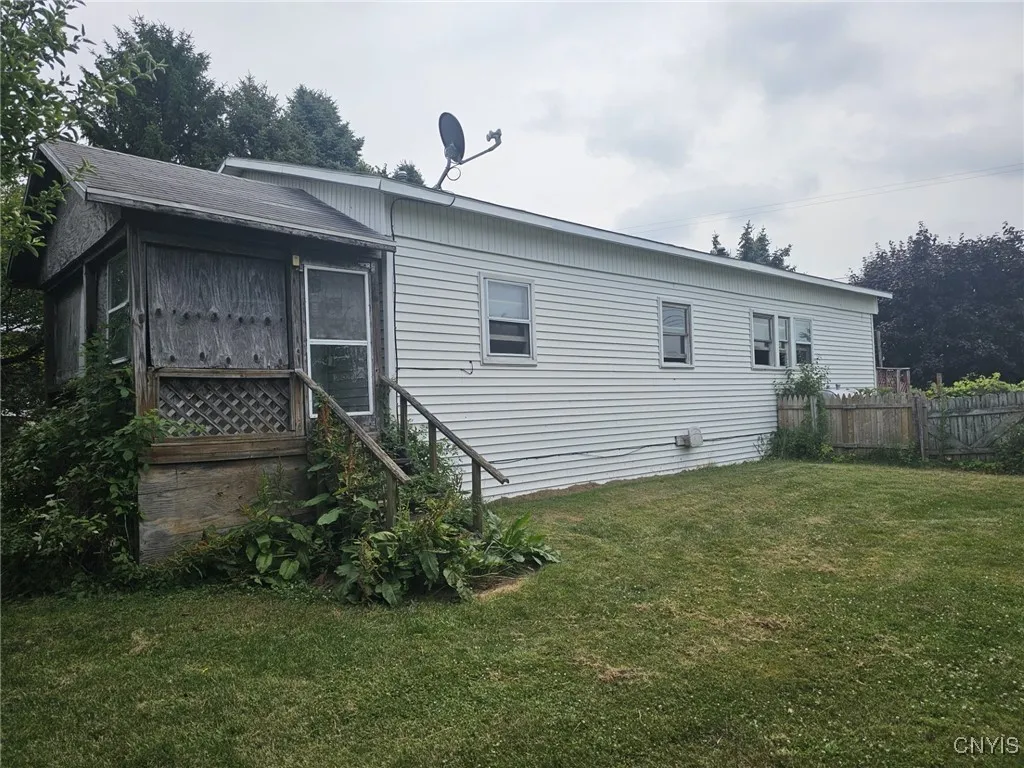 8137 Grant Avenue Road, Sennett, New York 13166, Sennett, New York 13166, 3 Bedrooms Bedrooms, 8 Rooms Rooms,2 BathroomsBathrooms,Residential,For Sale,8137 Grant Avenue Road, Sennett, New York 13166,S1622502