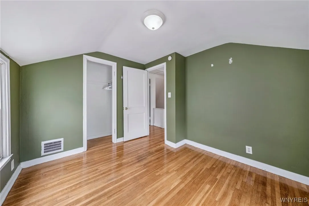 Right unit bed 1