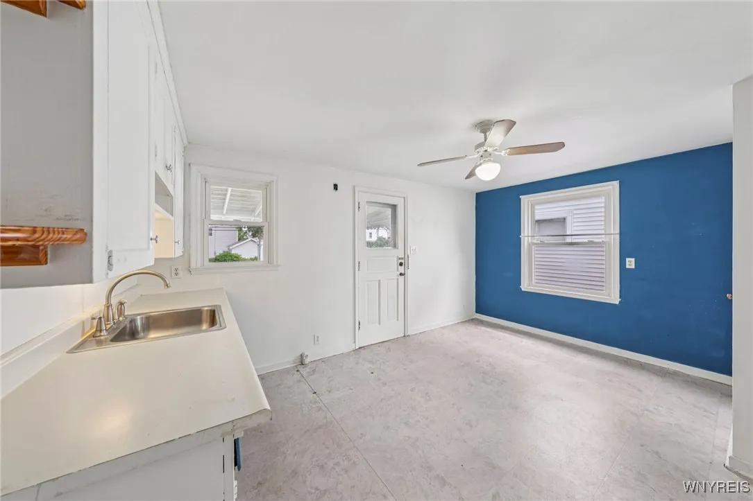 369 Kinsey Avenue, Tonawanda, New York 14217, Tonawanda, New York 14217, 4 Bedrooms Bedrooms, ,2 BathroomsBathrooms,Residential,For Sale,369 Kinsey Avenue, Tonawanda, New York 14217,B1593988