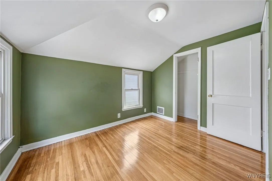 Right unit bed 1