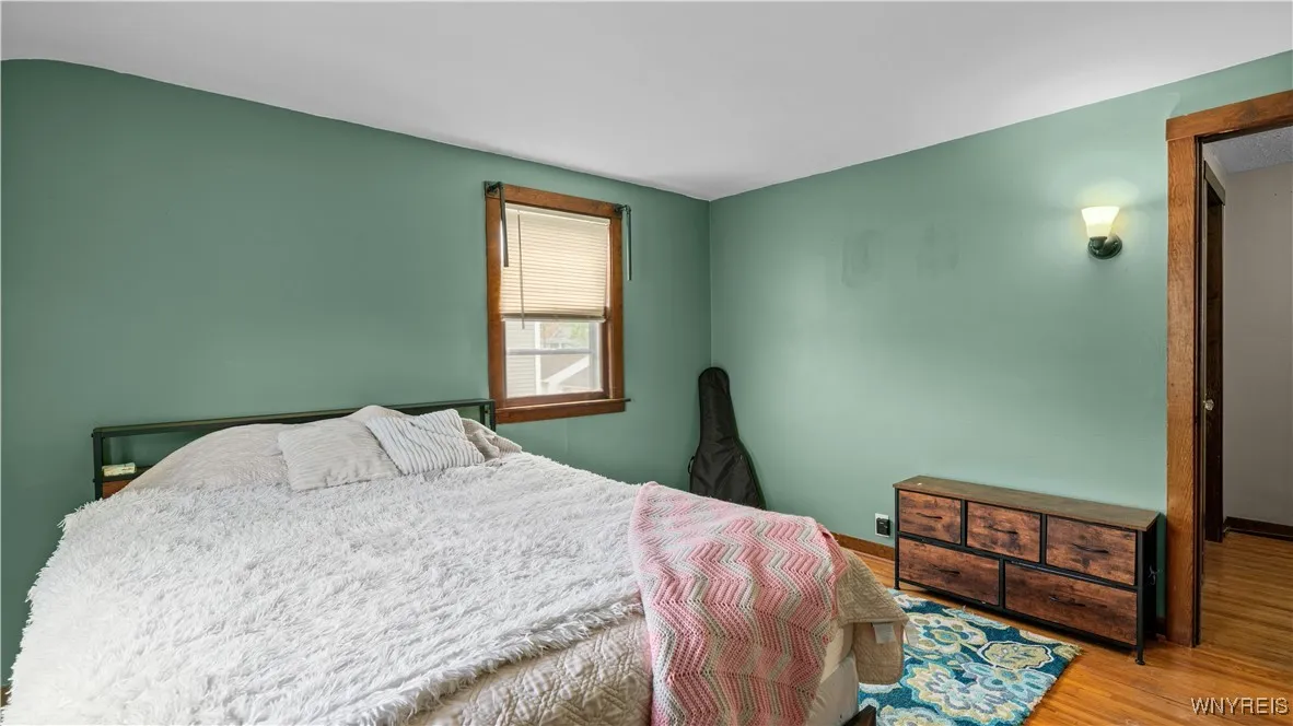 318 West Girard Boulevard, Tonawanda, New York 142, Tonawanda, New York 14217, 4 Bedrooms Bedrooms, ,2 BathroomsBathrooms,Residential,For Sale,318 West Girard Boulevard, Tonawanda, New York 142,B1621747
