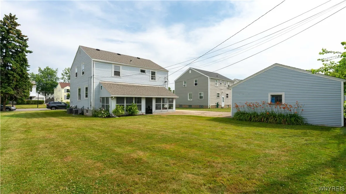 318 West Girard Boulevard, Tonawanda, New York 142, Tonawanda, New York 14217, 4 Bedrooms Bedrooms, ,2 BathroomsBathrooms,Residential,For Sale,318 West Girard Boulevard, Tonawanda, New York 142,B1621747