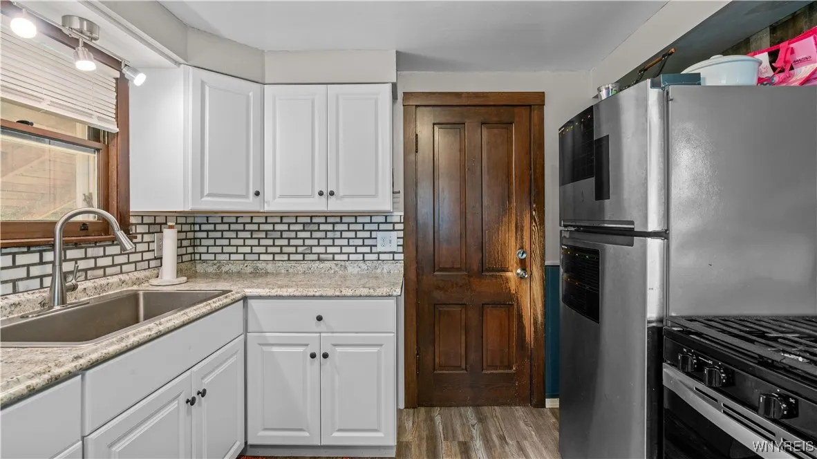318 West Girard Boulevard, Tonawanda, New York 142, Tonawanda, New York 14217, 4 Bedrooms Bedrooms, ,2 BathroomsBathrooms,Residential,For Sale,318 West Girard Boulevard, Tonawanda, New York 142,B1621747