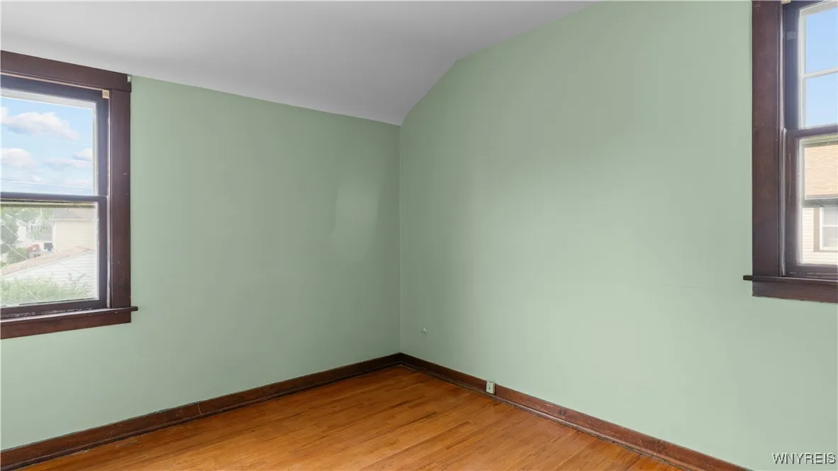 318 West Girard Boulevard, Tonawanda, New York 142, Tonawanda, New York 14217, 4 Bedrooms Bedrooms, ,2 BathroomsBathrooms,Residential,For Sale,318 West Girard Boulevard, Tonawanda, New York 142,B1621747