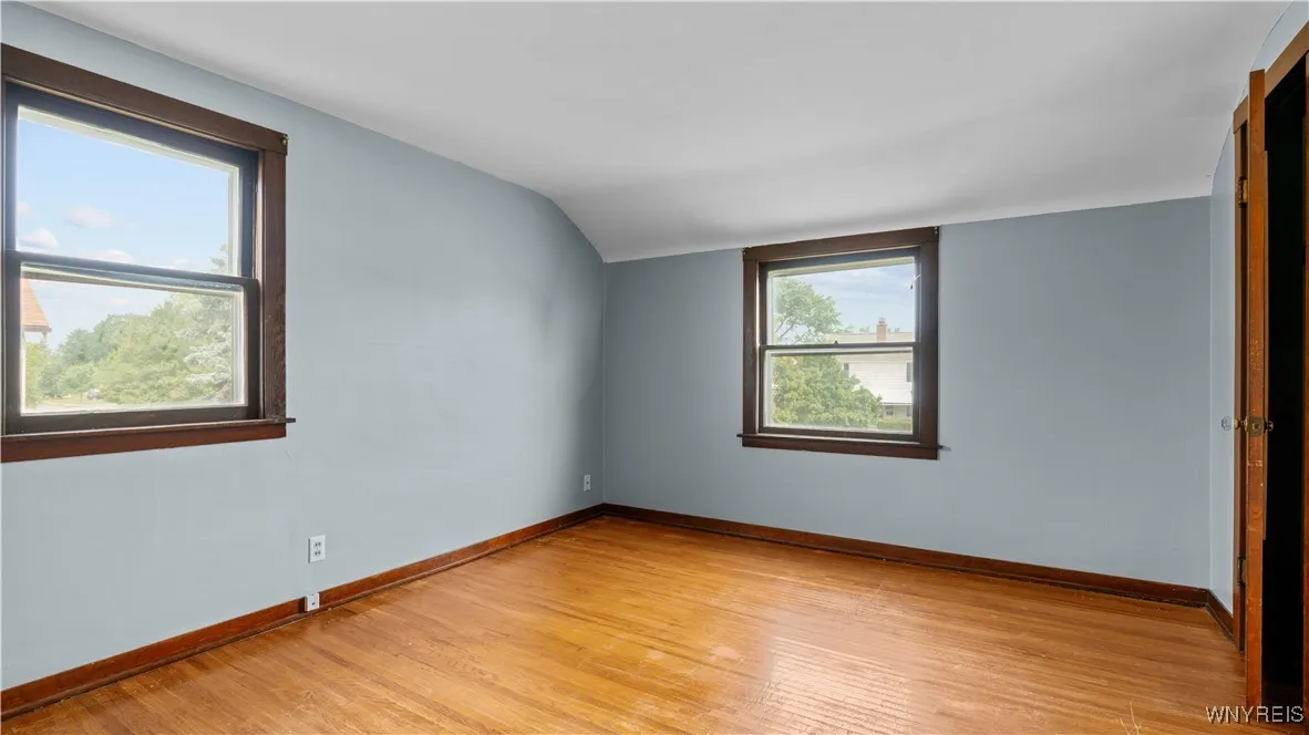 318 West Girard Boulevard, Tonawanda, New York 142, Tonawanda, New York 14217, 4 Bedrooms Bedrooms, ,2 BathroomsBathrooms,Residential,For Sale,318 West Girard Boulevard, Tonawanda, New York 142,B1621747