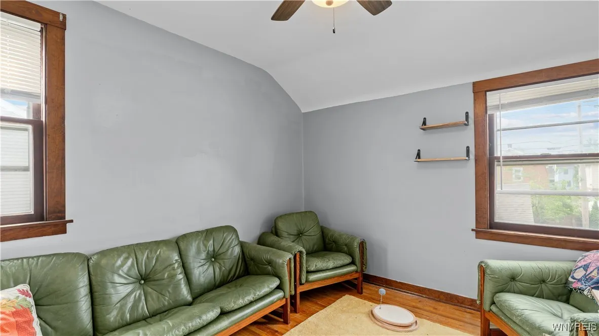 318 West Girard Boulevard, Tonawanda, New York 142, Tonawanda, New York 14217, 4 Bedrooms Bedrooms, ,2 BathroomsBathrooms,Residential,For Sale,318 West Girard Boulevard, Tonawanda, New York 142,B1621747
