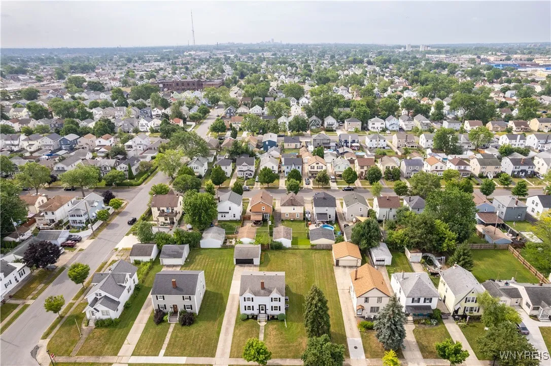 318 West Girard Boulevard, Tonawanda, New York 142, Tonawanda, New York 14217, 4 Bedrooms Bedrooms, ,2 BathroomsBathrooms,Residential,For Sale,318 West Girard Boulevard, Tonawanda, New York 142,B1621747