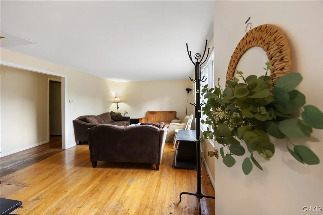 1018-20 Ackerman Avenue 1020, Syracuse, New York 1, Syracuse, New York 13210, 7 Bedrooms Bedrooms, ,2 BathroomsBathrooms,Residential,For Sale,1018-20 Ackerman Avenue 1020, Syracuse, New York 1,S1620898