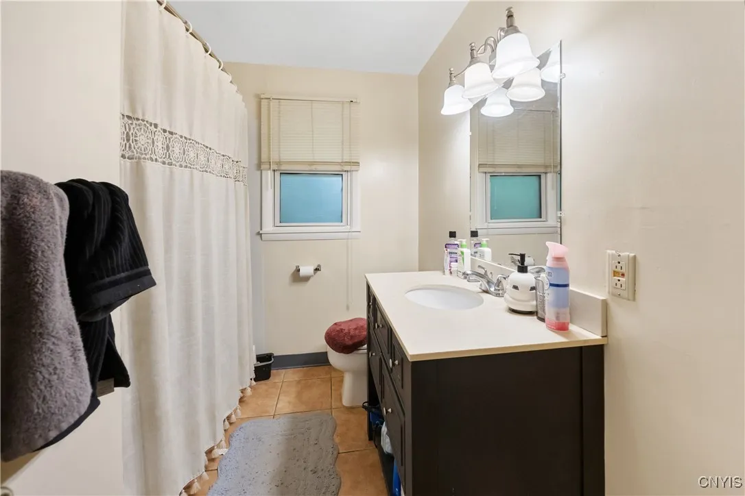 1018-20 Ackerman Avenue 1020, Syracuse, New York 1, Syracuse, New York 13210, 7 Bedrooms Bedrooms, ,2 BathroomsBathrooms,Residential,For Sale,1018-20 Ackerman Avenue 1020, Syracuse, New York 1,S1620898