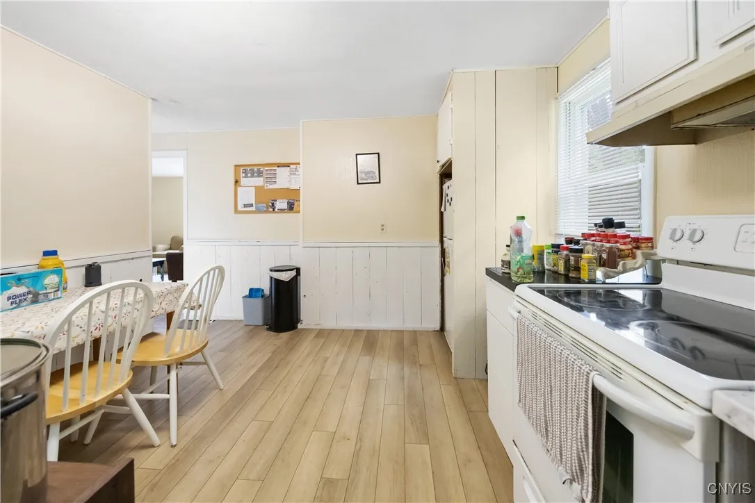 1018-20 Ackerman Avenue 1020, Syracuse, New York 1, Syracuse, New York 13210, 7 Bedrooms Bedrooms, ,2 BathroomsBathrooms,Residential,For Sale,1018-20 Ackerman Avenue 1020, Syracuse, New York 1,S1620898