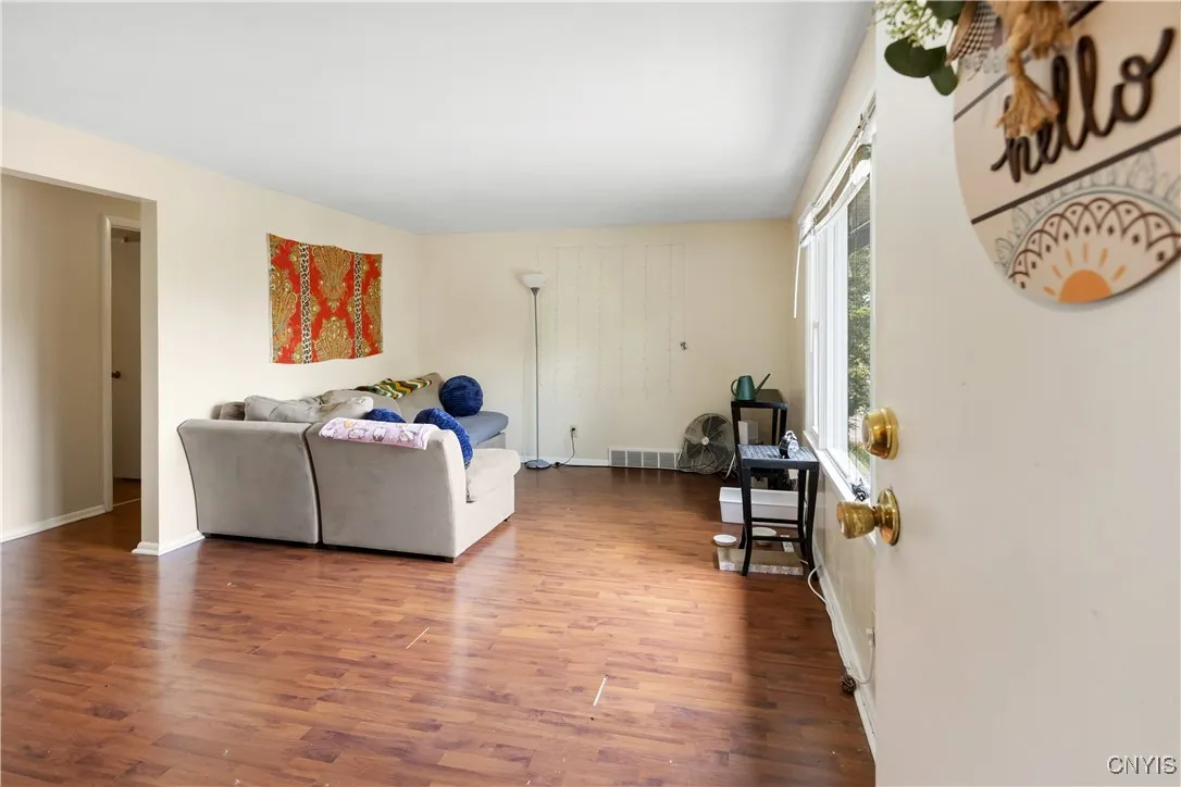 1018-20 Ackerman Avenue 1020, Syracuse, New York 1, Syracuse, New York 13210, 7 Bedrooms Bedrooms, ,2 BathroomsBathrooms,Residential,For Sale,1018-20 Ackerman Avenue 1020, Syracuse, New York 1,S1620898